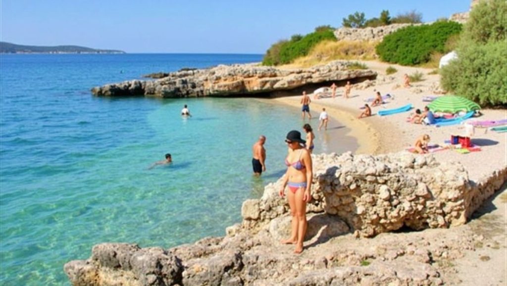 Detalle del agua en Zavala, Croacia, Hvar