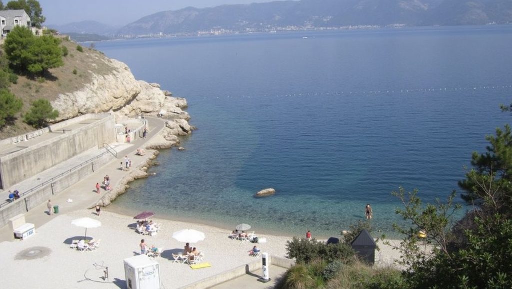 Zela beach (Baška, Krk) — foto 5