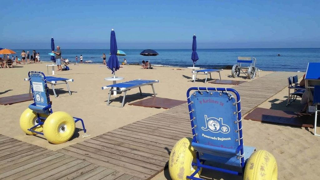 Spiaggia Attrezzata per disabili — foto 1 de 6