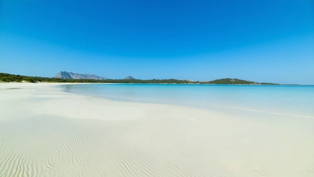 Spiaggia Cala Ginepro — foto 4 de 6
