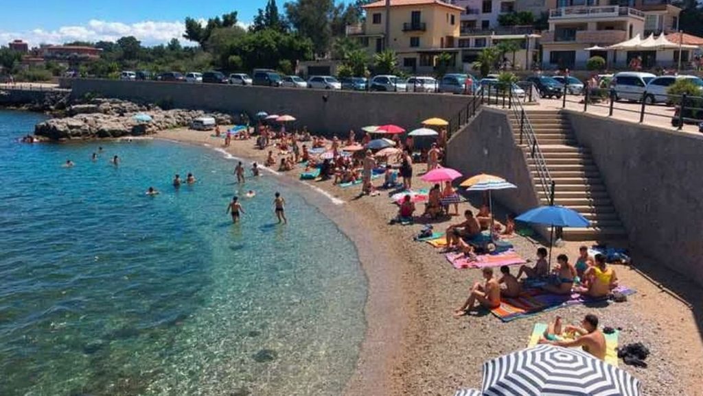 Arena y mar en Spiaggia dell'Olivella, Santa Flavia, Sicilia