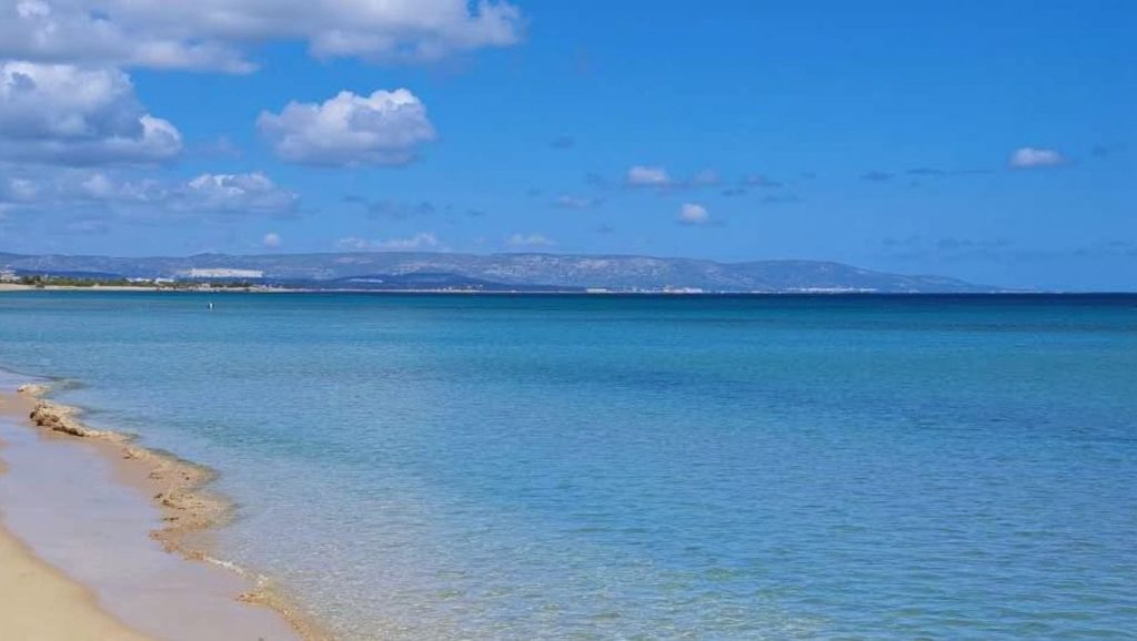Camino de acceso a Spiaggia della Spinazza, Pachino, Sicilia