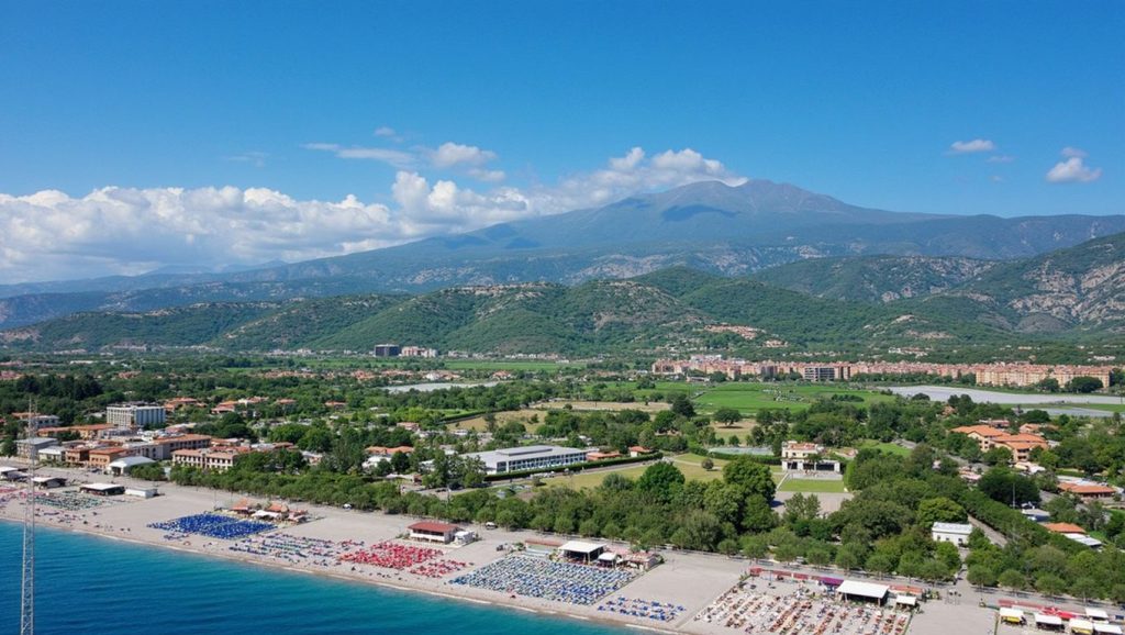 Spiaggia di Fondachello — foto 3 de 6