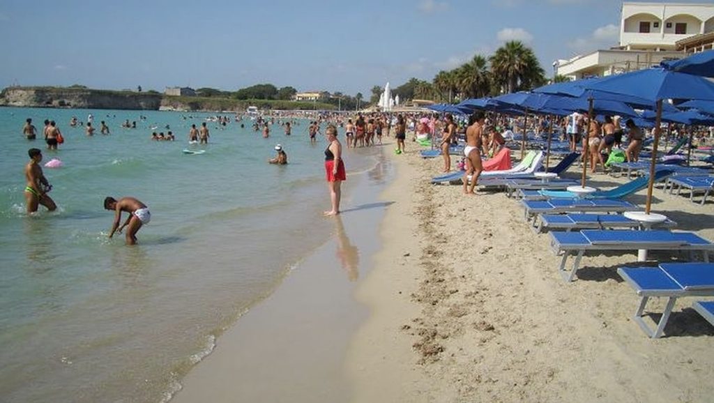 Acceso a Spiaggia di Fontane Bianche desde el aparcamiento, Avola