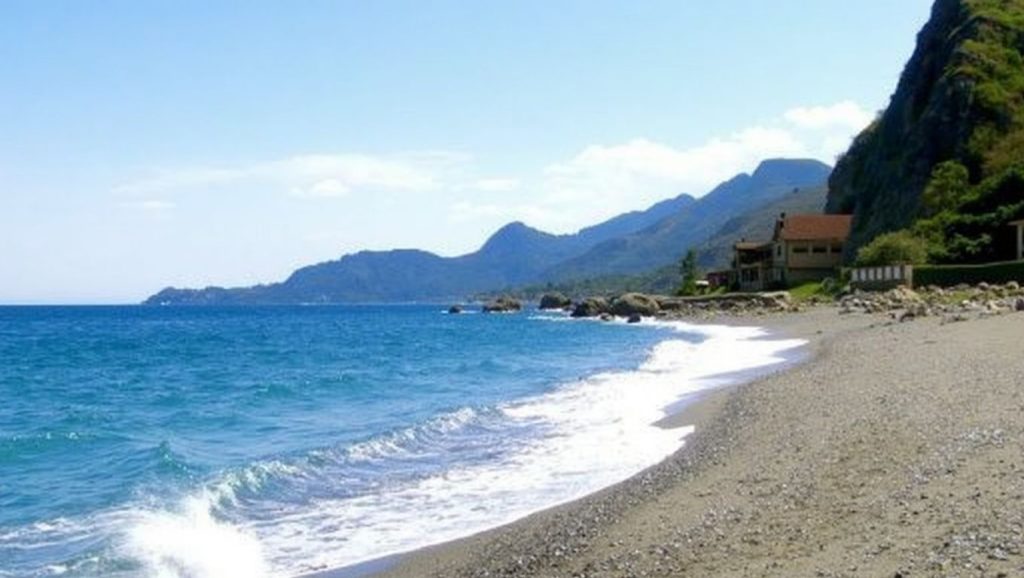 Acceso a Spiaggia di Forza d'Agrò desde el aparcamiento, Sant'Alessio Siculo