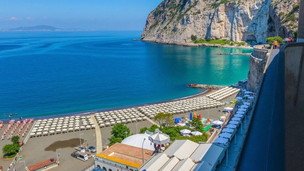 Spiaggia di Licola — foto 2 de 6