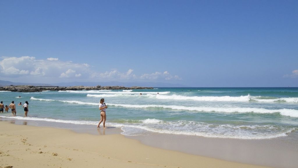 Arena y mar en Spiaggia di Magaggiari, Cinisi, Sicilia