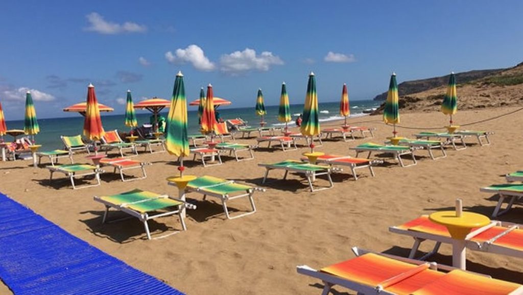 Amplio horizonte marino en Spiaggia di Morghella, Portopalo di Capo Passero