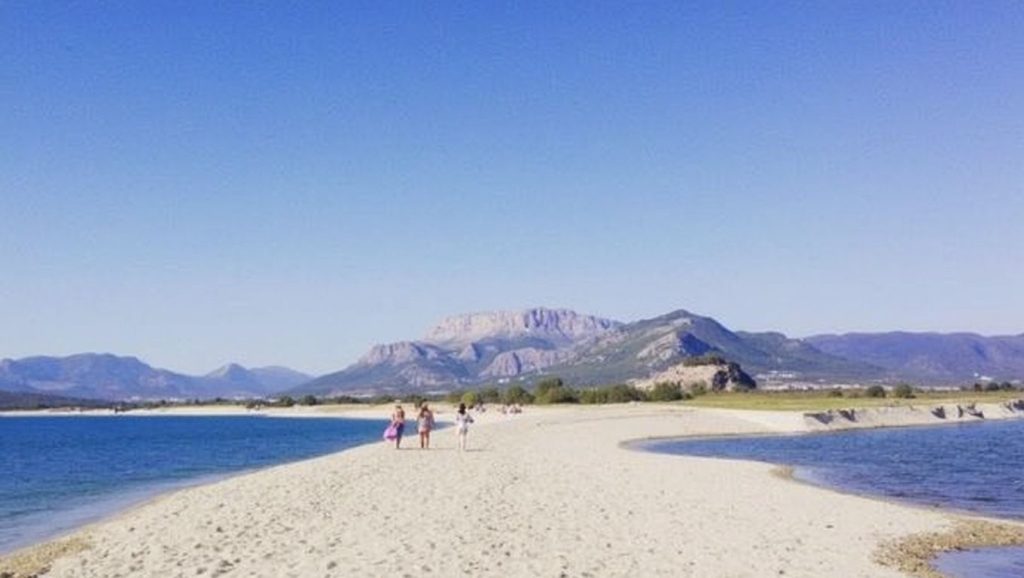 Spiaggia di Orvile — foto 1 de 6