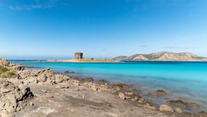 Spiaggia di Porto Columbu (Sarroch, Cerdeña)