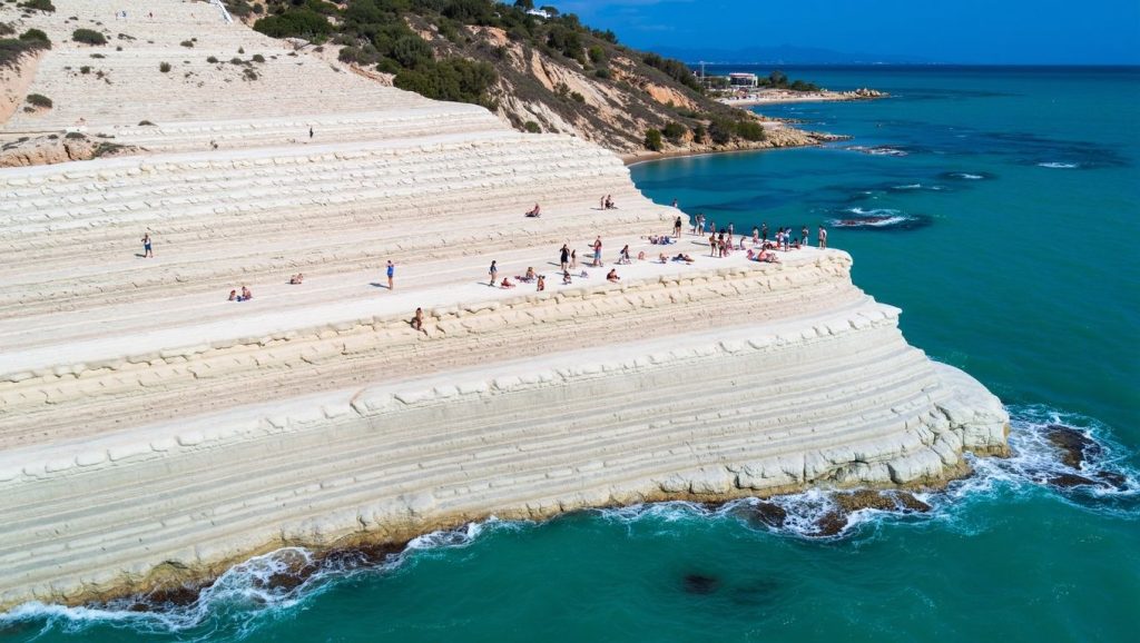 Panorámica de Spiaggia di Punta Grande con cielo despejado, Porto Empedocle