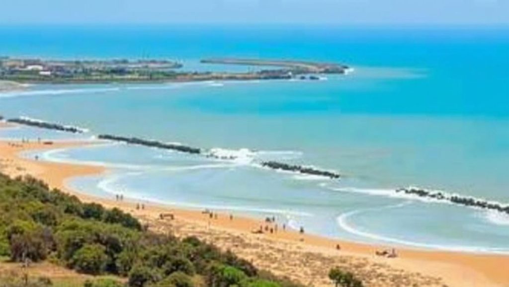 Costa de Agrigento desde Spiaggia di San Leone Libera Accessibile, Sicilia