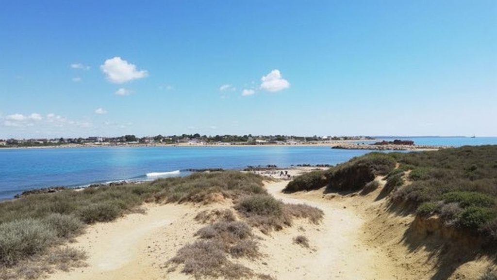 Arena fina en Spiaggia Isola delle Correnti, Portopalo di Capo Passero, Sicilia