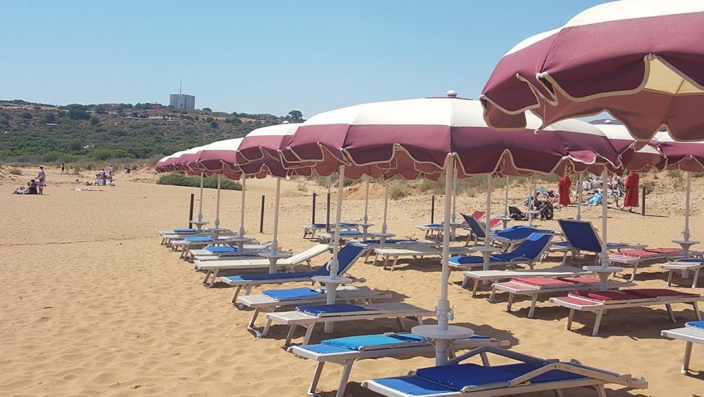Línea de costa en Spiaggia Lido Porta del Sole, Castelvetrano
