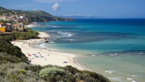 Spiaggia Lu Bagnu (Castelsardo, Cerdeña)