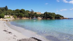 Spiaggia Piccolo Romazziono (Golfo Aranci, Cerdeña)