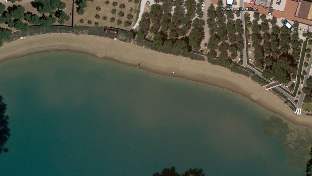 Primer plano de la orilla de Spiaggia Timpi Russi, Sciacca