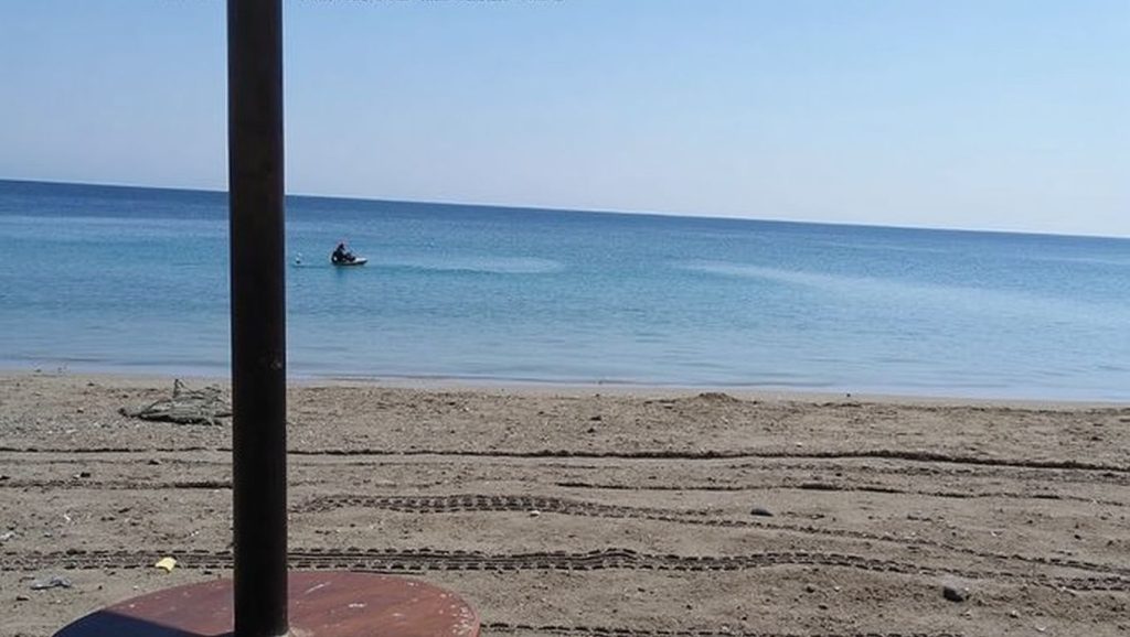 Amplio horizonte marino en Spiaggia Vulpiglia, Pachino