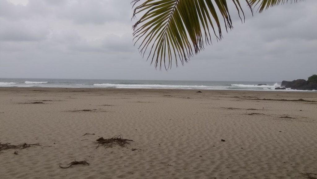 Playa Chuquiapan (Lázaro Cárdenas, México) — foto 2