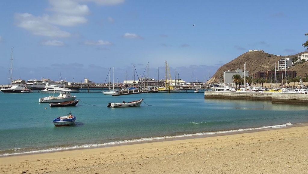 Praia da Cova Figueira (Santiago, Cabo Verde) — foto 1