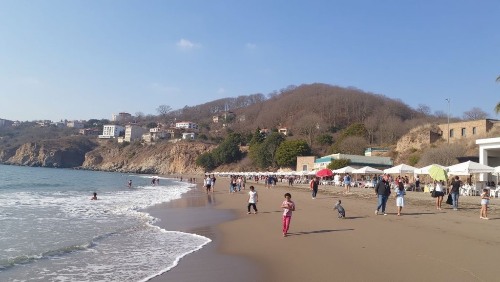 Playa Cuastecomates (Cihuatlán, México) — foto 2