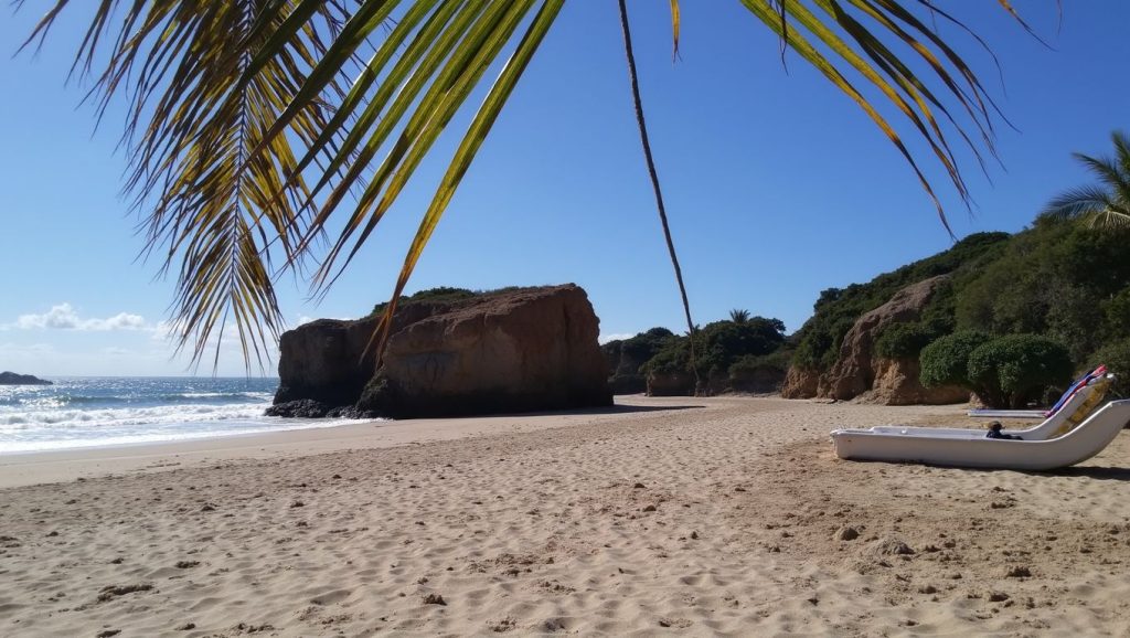 Playa El Bejuco (Lázaro Cárdenas, México) — foto 3