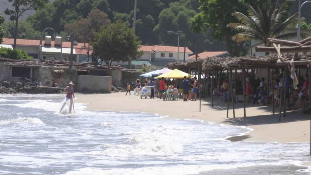 Playa El Revolcadero (Guerrero, México) — foto 3