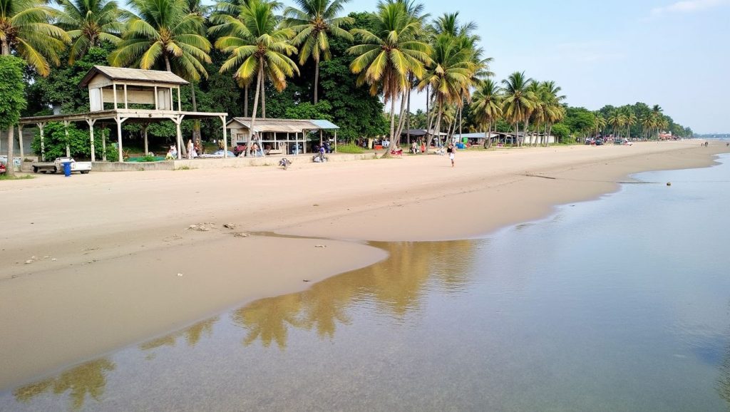 Playa Eréndira (Lázaro Cárdenas, México) — foto 4
