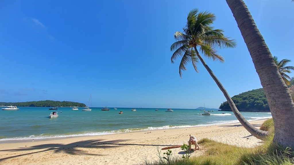 Ao Yon Beach (Este de Phuket, Phuket, Tailandia) — foto 2