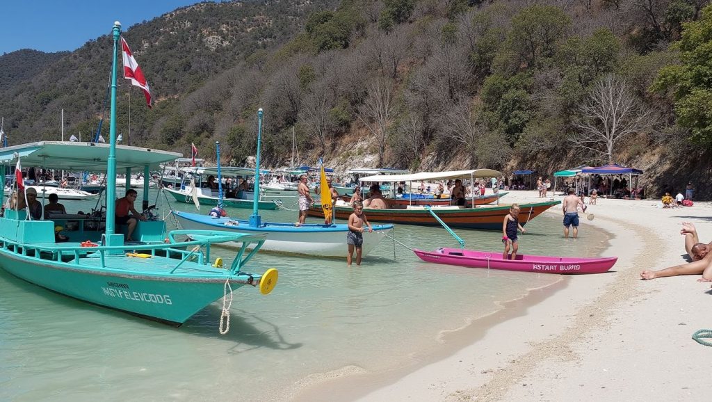 Atwayan Beach (Coron Island, Coron, Palawan, Filipinas) — foto 3