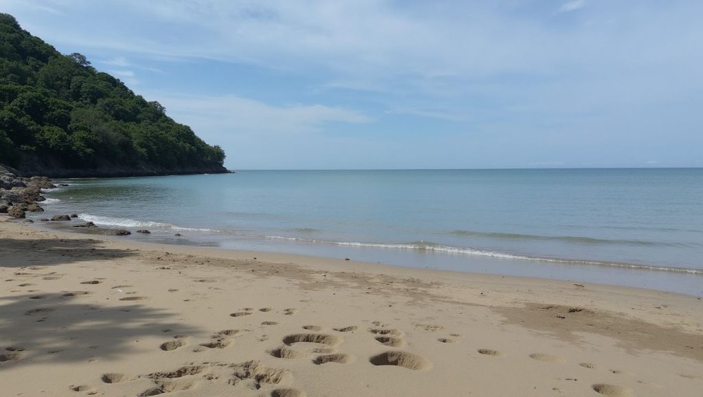 Coconut Beach (Nuea Khlong, Krabi, Tailandia) — foto 3