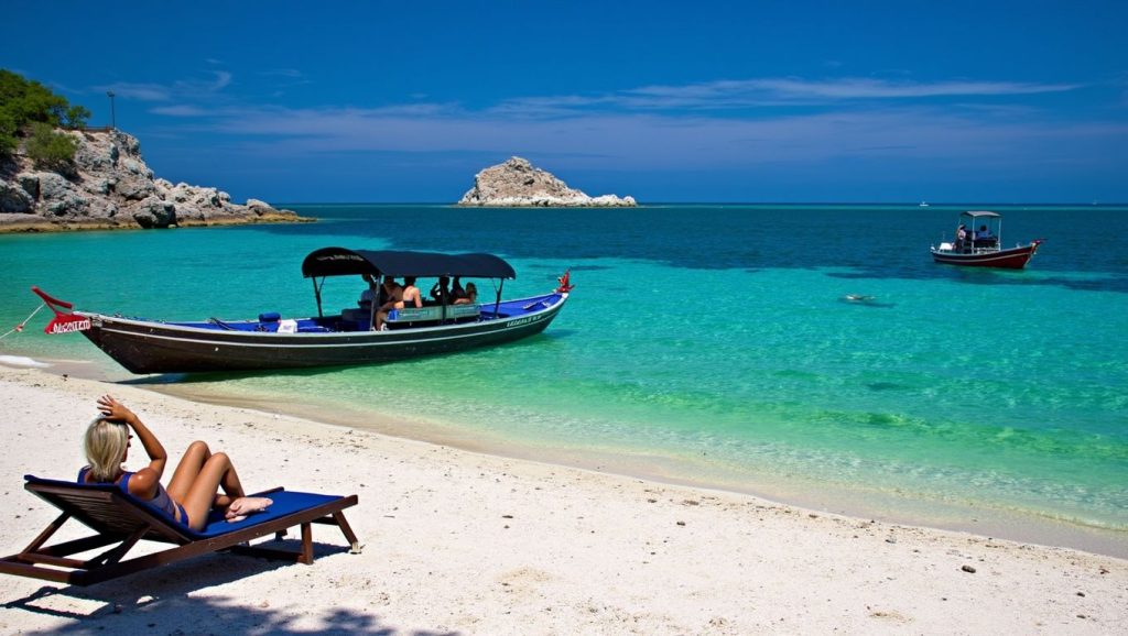 Daeng Beach (Este de Phuket, Phuket, Tailandia) — foto 5