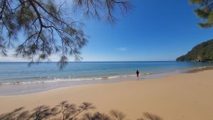Krathing Beach (Sur de Phuket, Phuket, Tailandia)