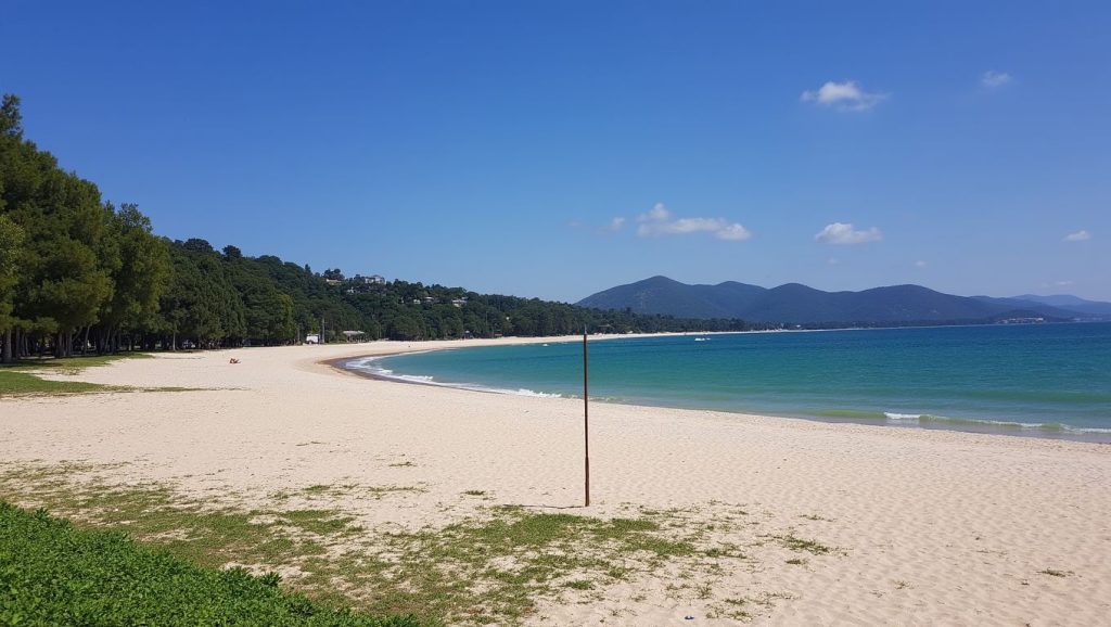 Layan Beach (Oeste de Phuket, Phuket, Tailandia) — foto 1