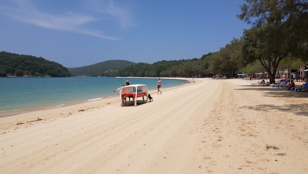 Layan Beach (Oeste de Phuket, Phuket, Tailandia) — foto 2