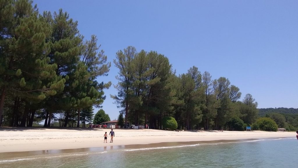 Layan Beach (Oeste de Phuket, Phuket, Tailandia) — foto 5