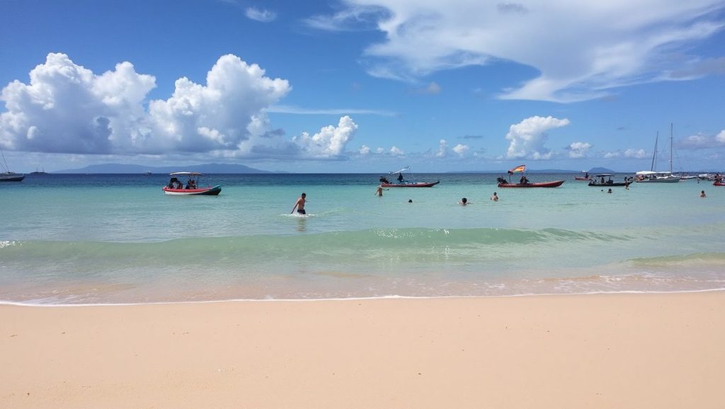 Loh Moo Dee Beach (Este de Phi Phi Don, Koh Phi Phi, Krabi, Tailandia) — foto 1