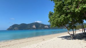 Long Beach (Este de Phi Phi Don, Koh Phi Phi, Tailandia)