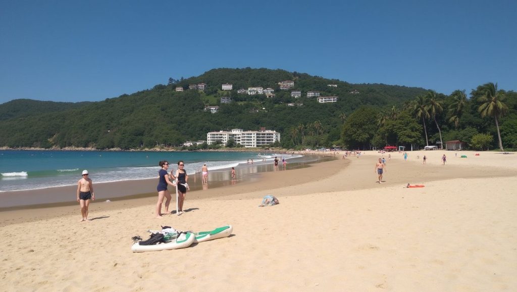 Nai Harn Beach (Sur de Phuket, Phuket, Tailandia) — foto 5