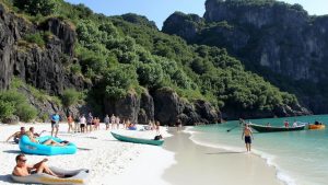 Nui Beach (Norte de Phi Phi Don, Koh Phi Phi, Tailandia)