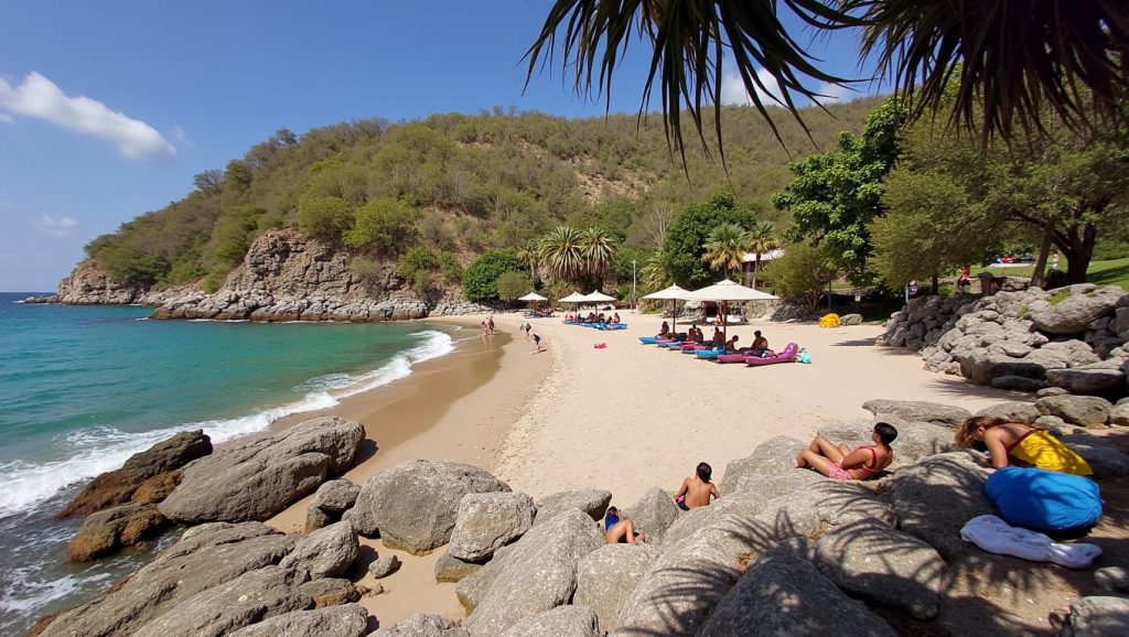Nui Beach (Sur de Phuket, Phuket, Tailandia) — foto 2