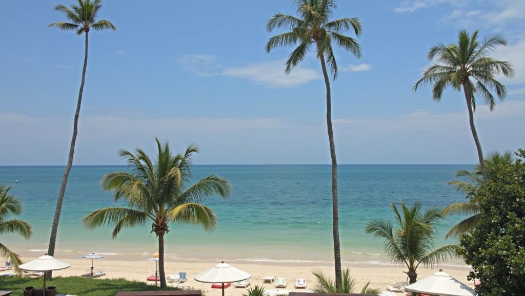 Panwa Beach (Este de Phuket, Phuket, Tailandia) — foto 6