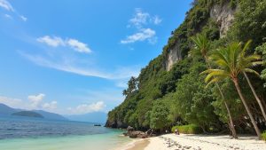 Pasandigan Beach