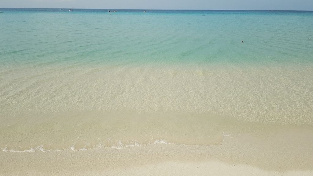 Surin Beach (Oeste de Phuket, Phuket, Tailandia) — foto 3